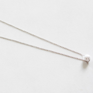 아크릴진주목걸이